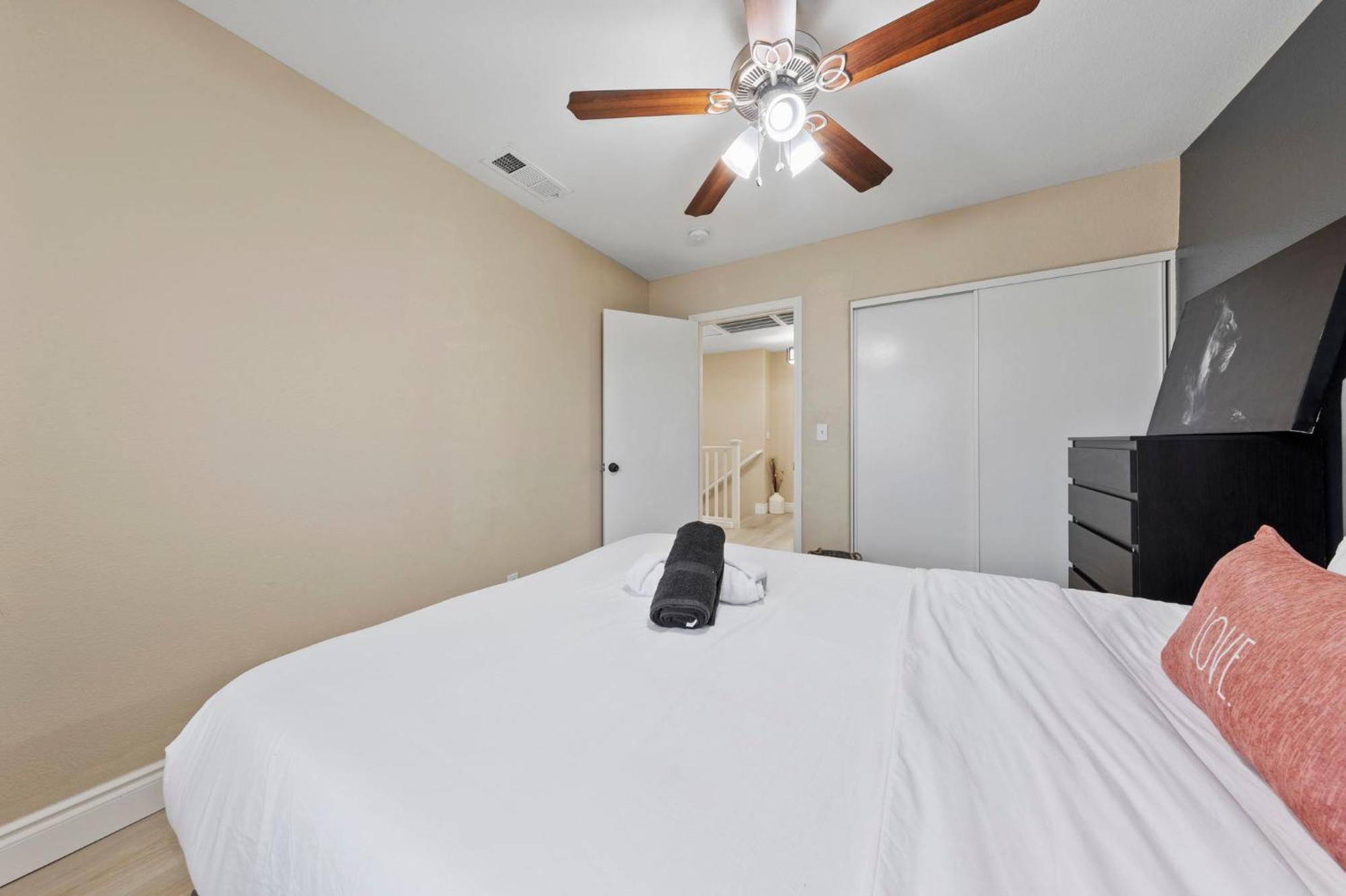 Zen - A Home Away From Home And In Heart Of لاس فيغاس المظهر الخارجي الصورة